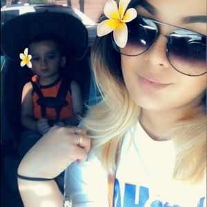 Meet your Posher, Mercades